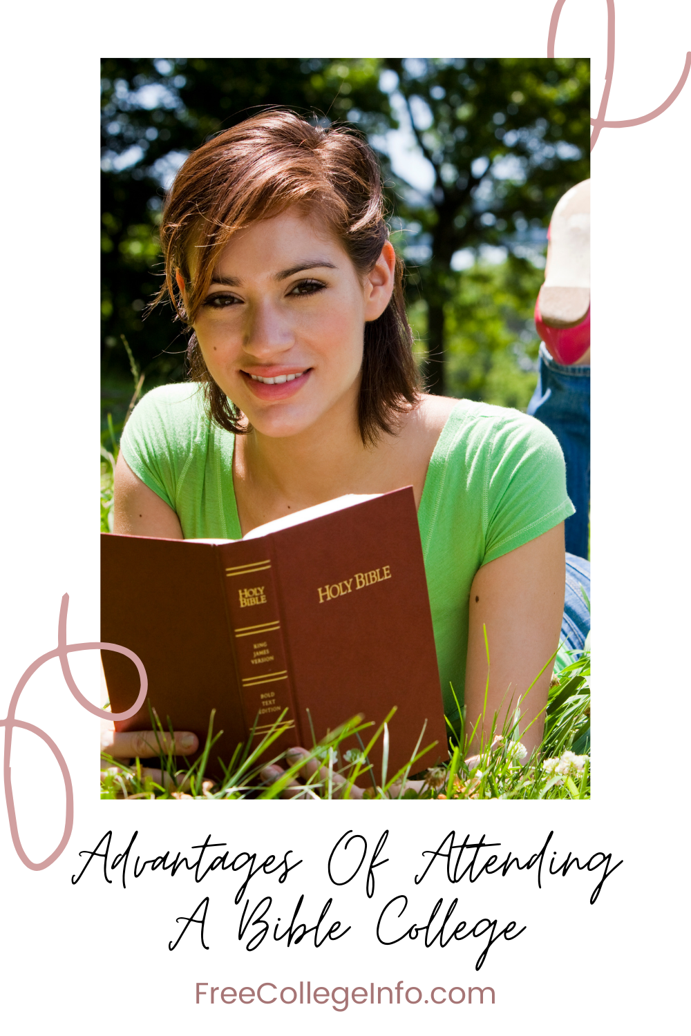 Advantages Of Attending A Bible College